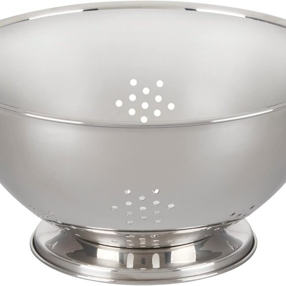 Le Creuset Set of 3 Stackable Colanders, Large, Stainless Steel - Picture 2 of 5